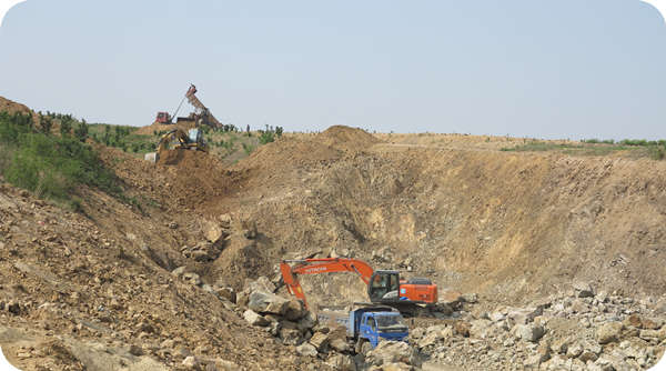 The construction of Xiaotangba, a 667 hectares hazelnut standardization demonstration base of Huashan Hazel Industry